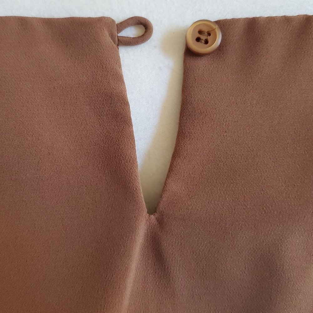 NWT Notations Caramel Brown Sleeveless Blouse Size Large - Picture 5 of 7